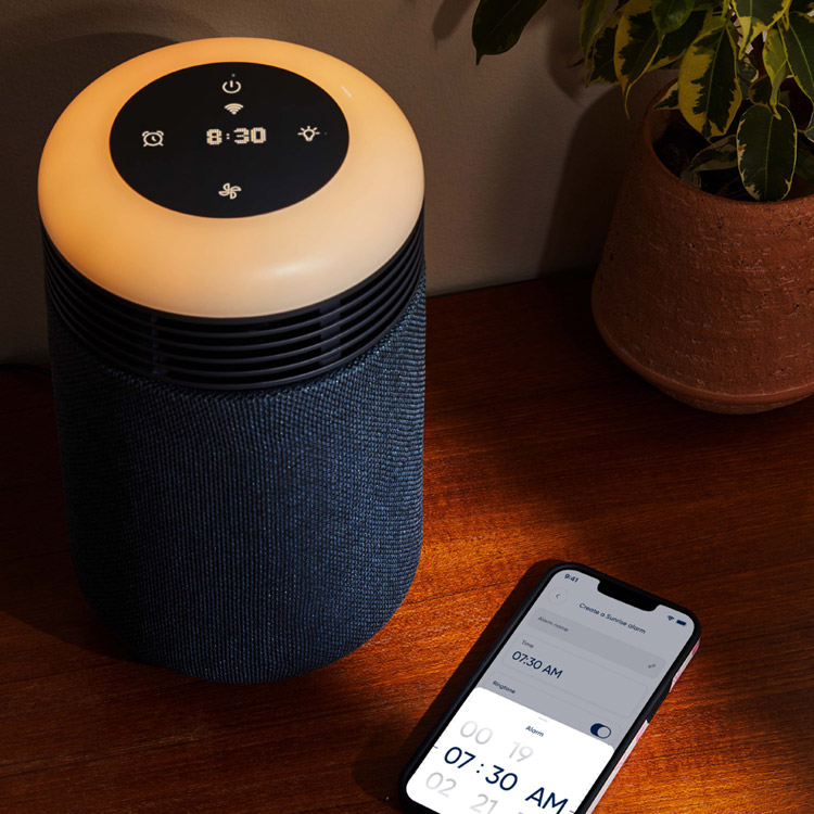 Mini Restful™ 空気清浄機 and Sunrise Clock SC9i Midnight Dark Blue